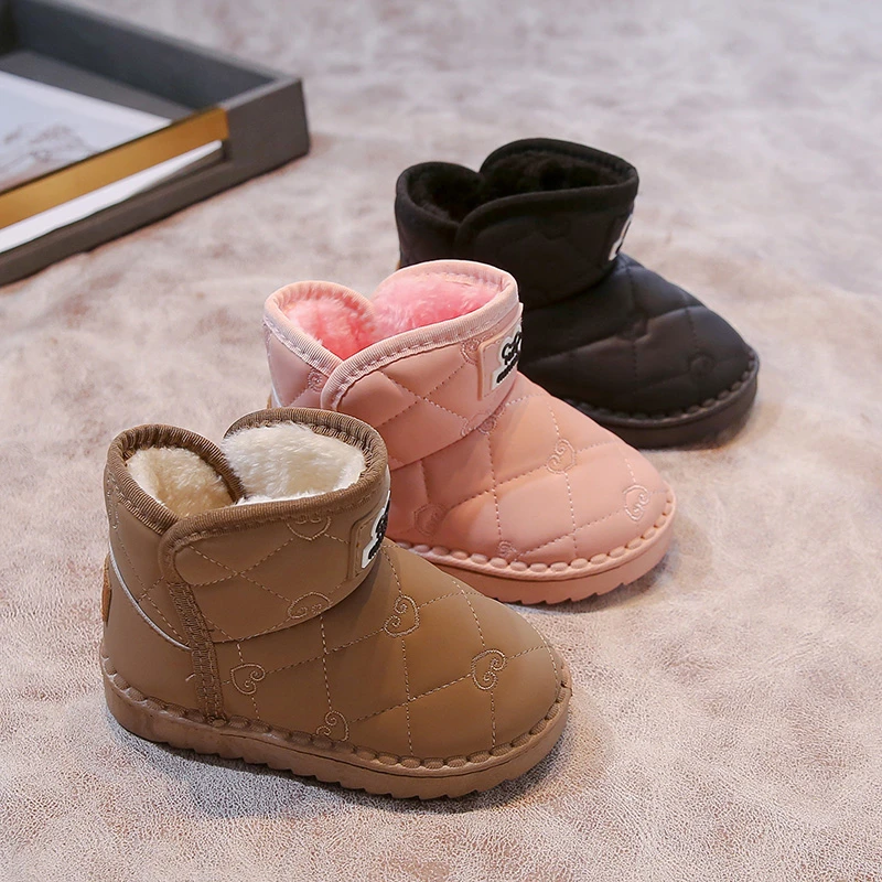 

Детские зимние сапоги, зимние теплые модные легкие удобные хлопковые туфли для девочек, уличные короткие сапоги на нескользящей мягкой подошве для мальчиков