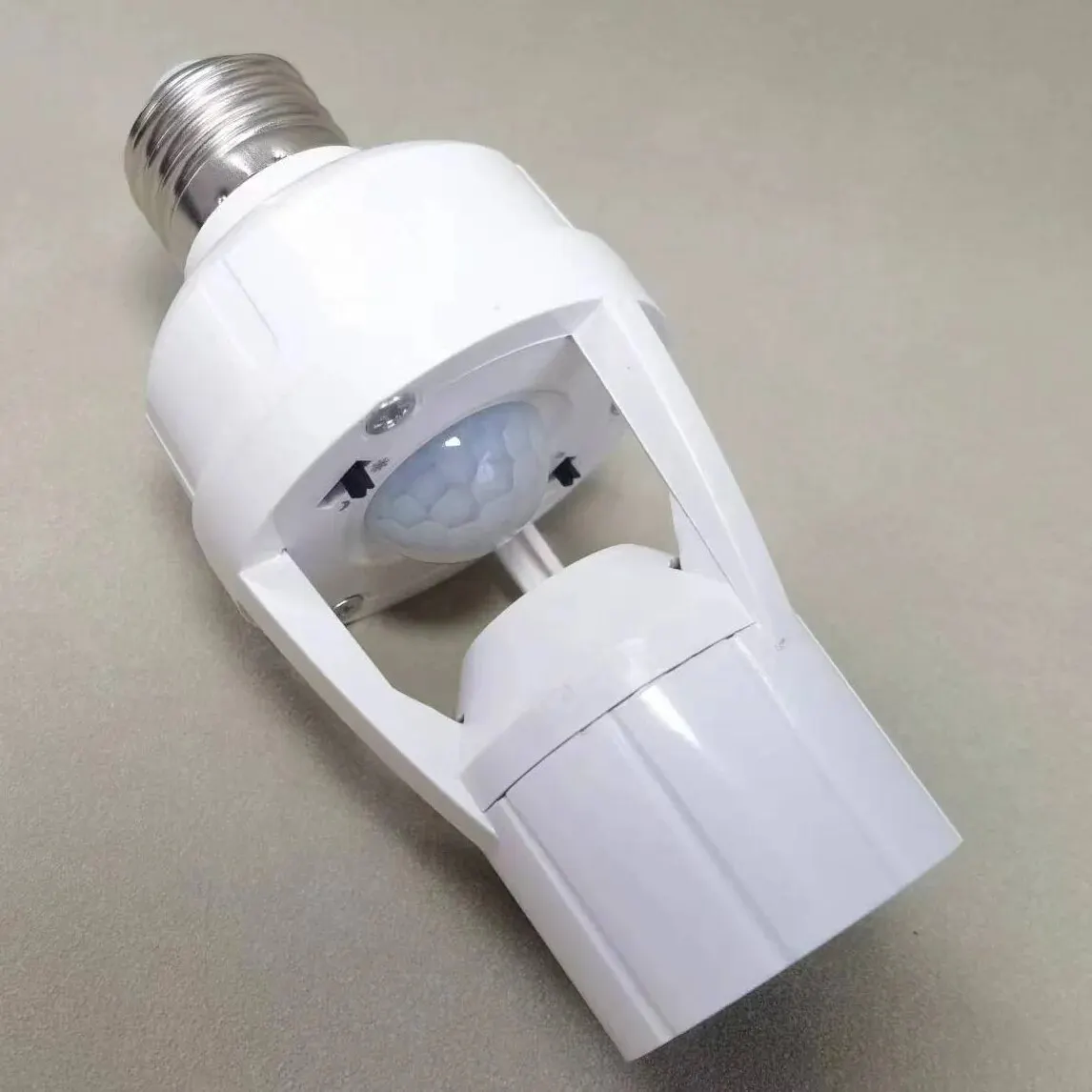 Surface-mounted Infrared Human Body Sensor Switch Lamp Holder Corridor E27 Screw Lamp Holder