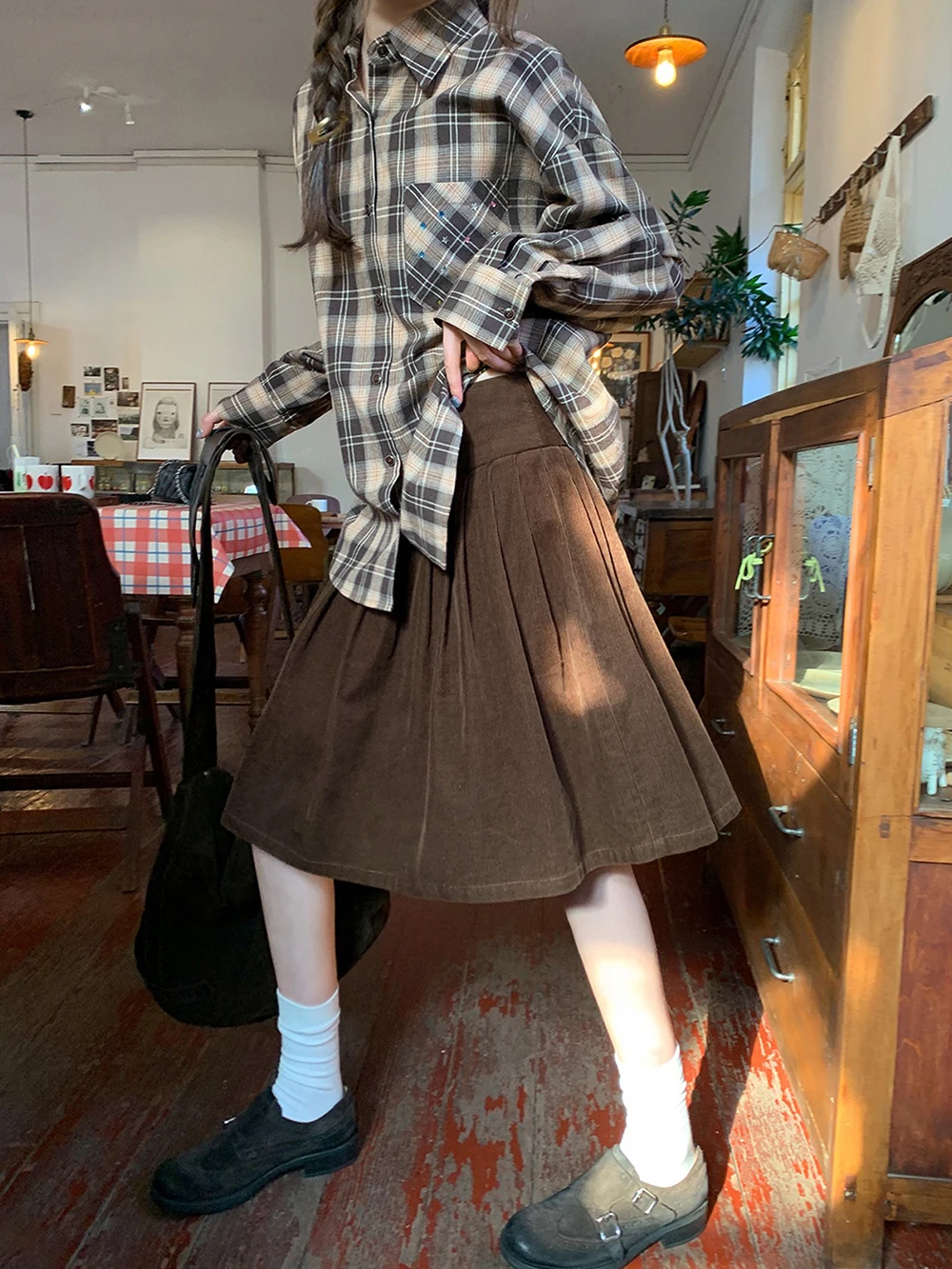 

2025 Autumn Winter New Corduroy Pleated A-line Skirt Women's High Waist Midi Skirts Casual Street Short Skirt