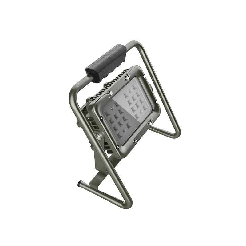 YYHCLarge capacity and high energy memoryless lithium battery pack explosion-proof portable searchlight