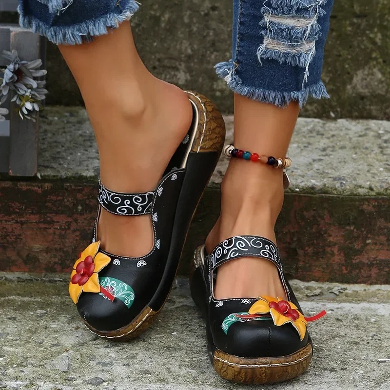 Women\'s Tribal Style Flower Platform Mules, Floral Print Wedge Heeled Clogs, Closed Toe Shoes