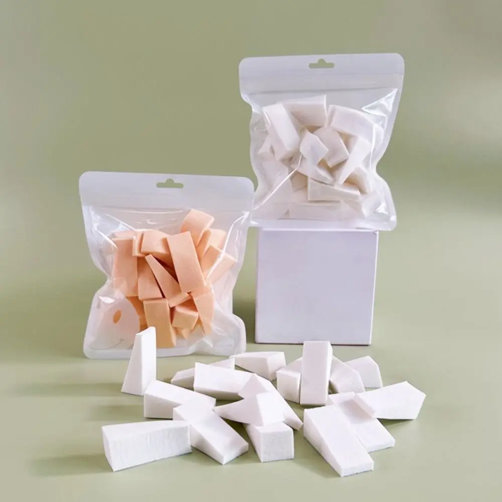 Miękka Trójkątna Gąbeczka do Makijażu Do Użytku na Sucho i na Mokro Mini Puder Puff Gąbka do Podkładu w Płynie Korektor Kremowy Puff Kosmetyczny