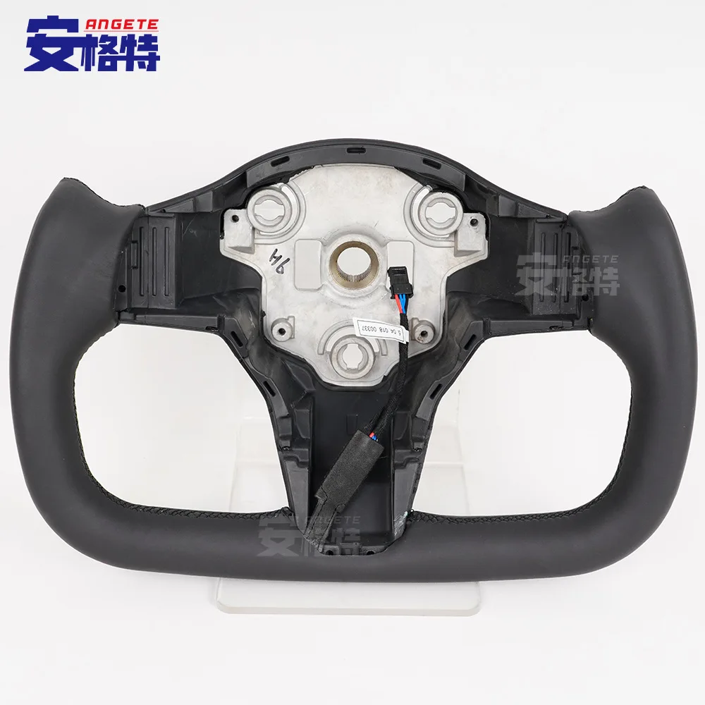 

The list price is oneApplicable to:For tesla Tesla Model Y /3 Yoke Carbon Fiber Steering Wheel with Heated Matte Patch
