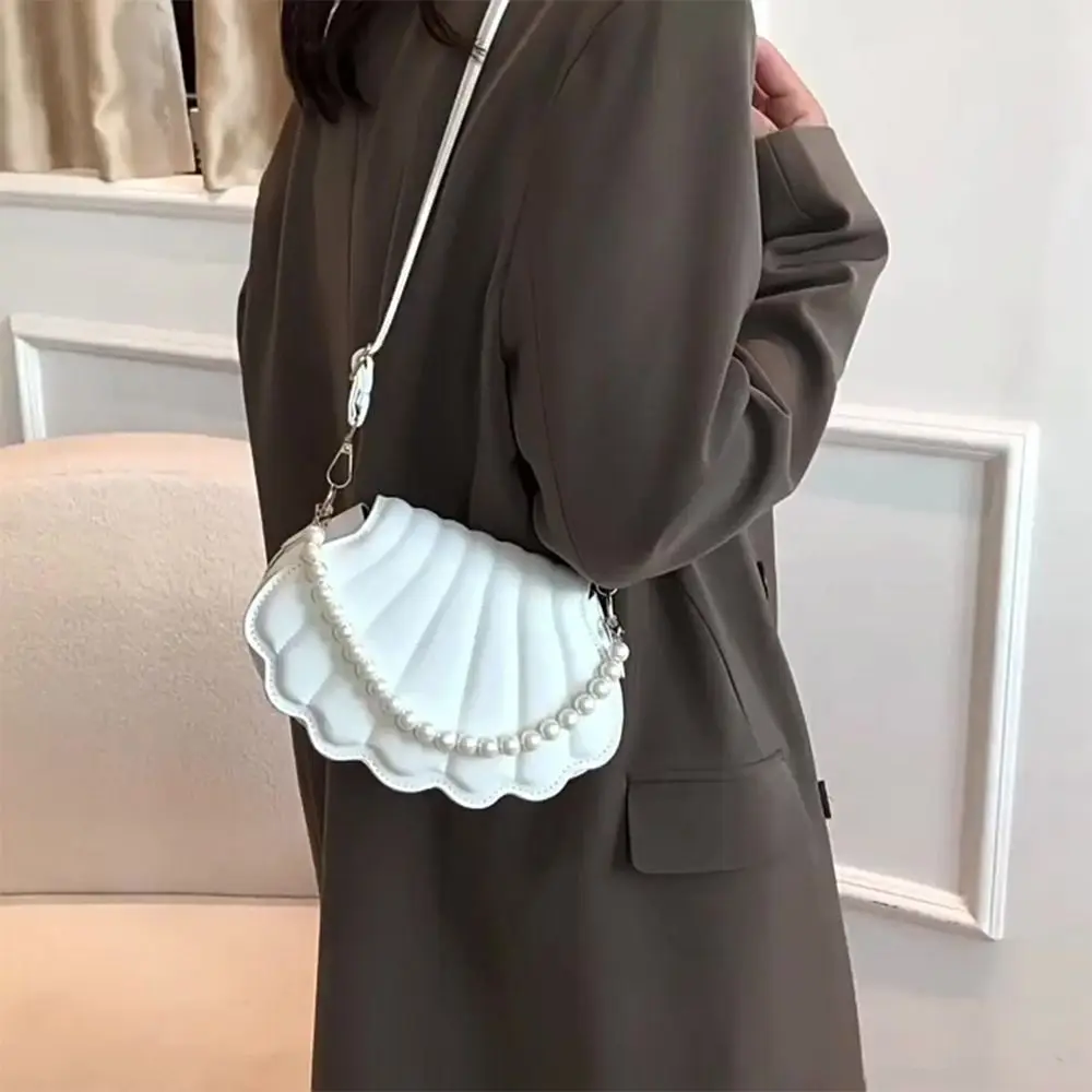 

Stylish Cute Shell Shoulder Bag with Pearls Design PU Leather Crossbody Bag Minimalist Purse Bag for Women Girls