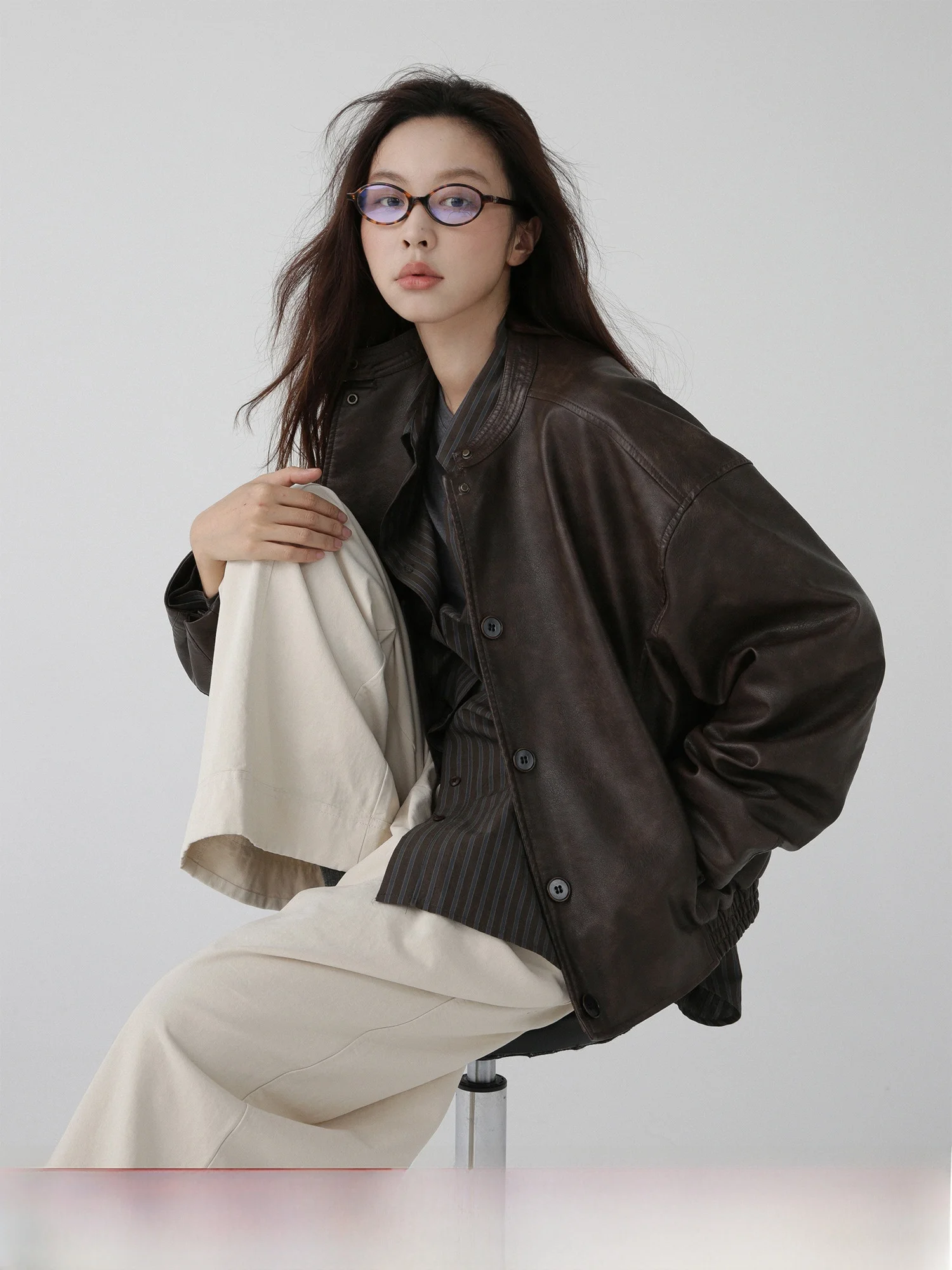 

LowCalorie Sle PU Leather Jaet round Ne Long Sve Autumn Winter Outerwear Faionable Commute Sle Women's Coat