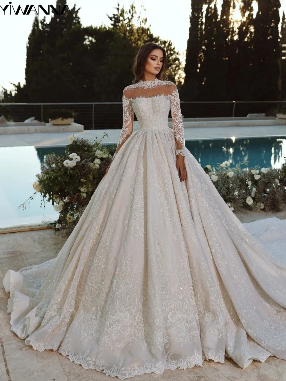 

Modest Long Sleeve Bridal Dress Classic Lace Appliques Wedding Gown Sparkly Luxury A-line Long Bride Robe Vestido De Novia