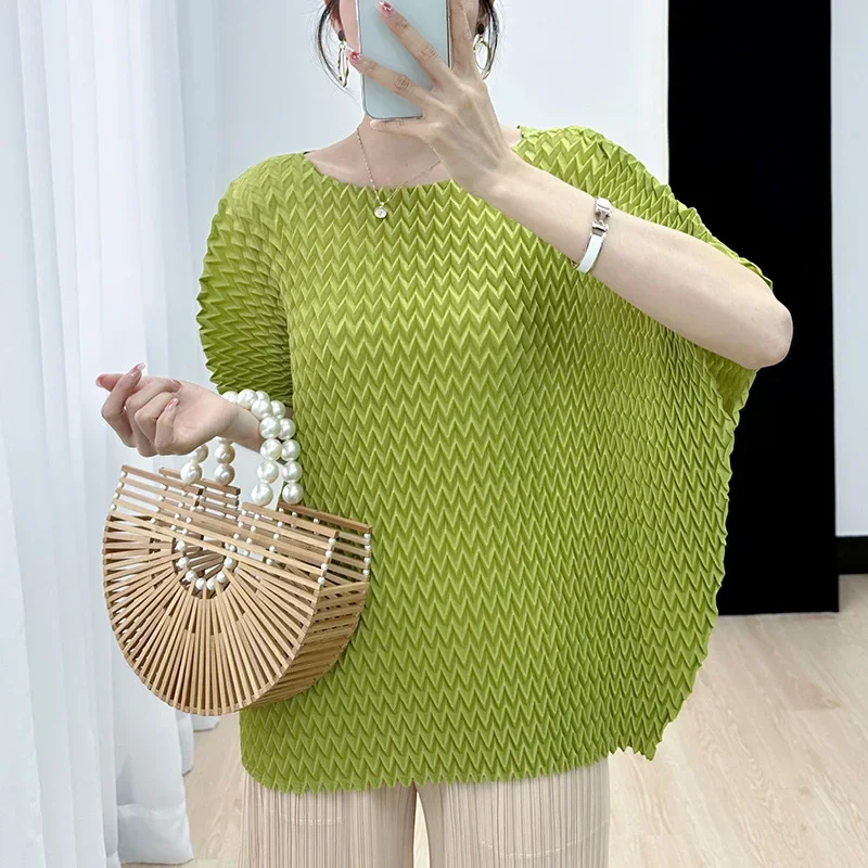 Miyake Pleated T-shirt Women's 2024 Summer New Fashion Casual Loose Versatile Bat Sleeve Round Neck Pleated Top