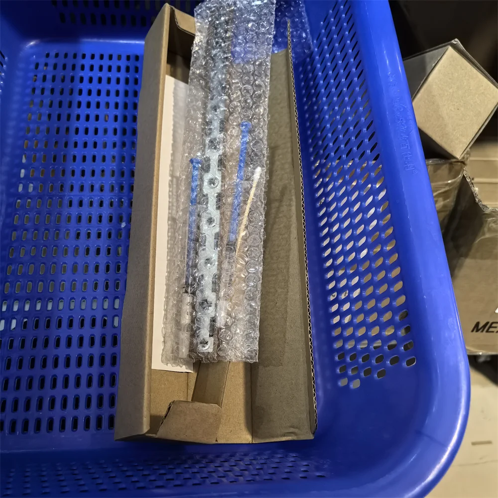 

302RV93050 Oil Application Pad Holder for Kyocera M2040 M2135 M2235 M2540 M2635 M2640 M2735 M2835 P2040