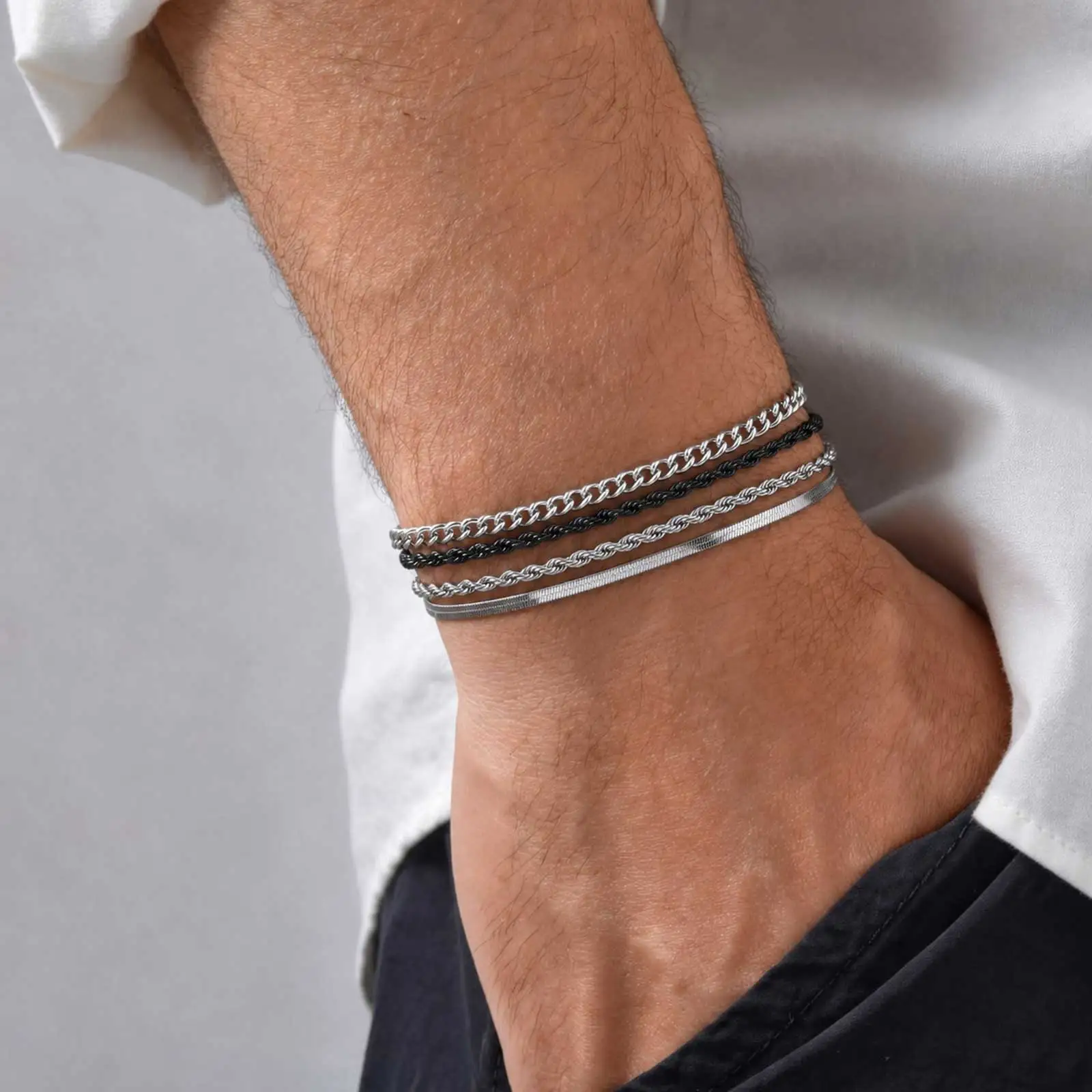 4-teiliges Hip-Hop-Armband-Set für Herren, Edelstahl in Silber, Gold und Schwarz, Gedrehte Seilkette, Trendige Kubanische Gliederketten als Geschenk – Detail 1