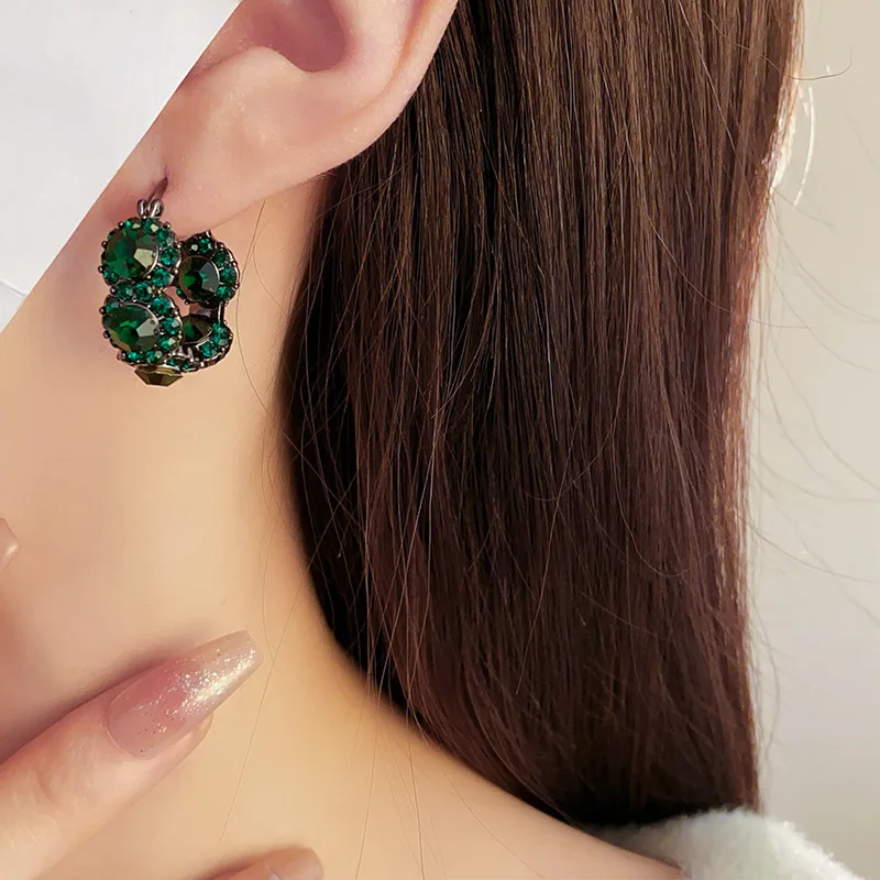 Rhinestone Emerald U Hoop Earrings for Women French Vintage Fashion Temperament Earring Luxury Jewelry Manufacturers Wholesale