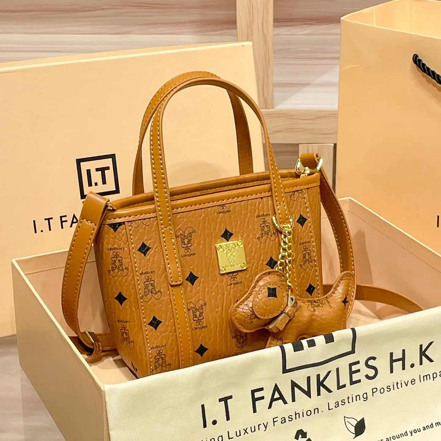 sac-seau-tendance-en-cuir-de-hong-kong-sac-a-bandouliere-unique-petit-sac-a-main-haut-de-gamme-en-cuir-de-vachette