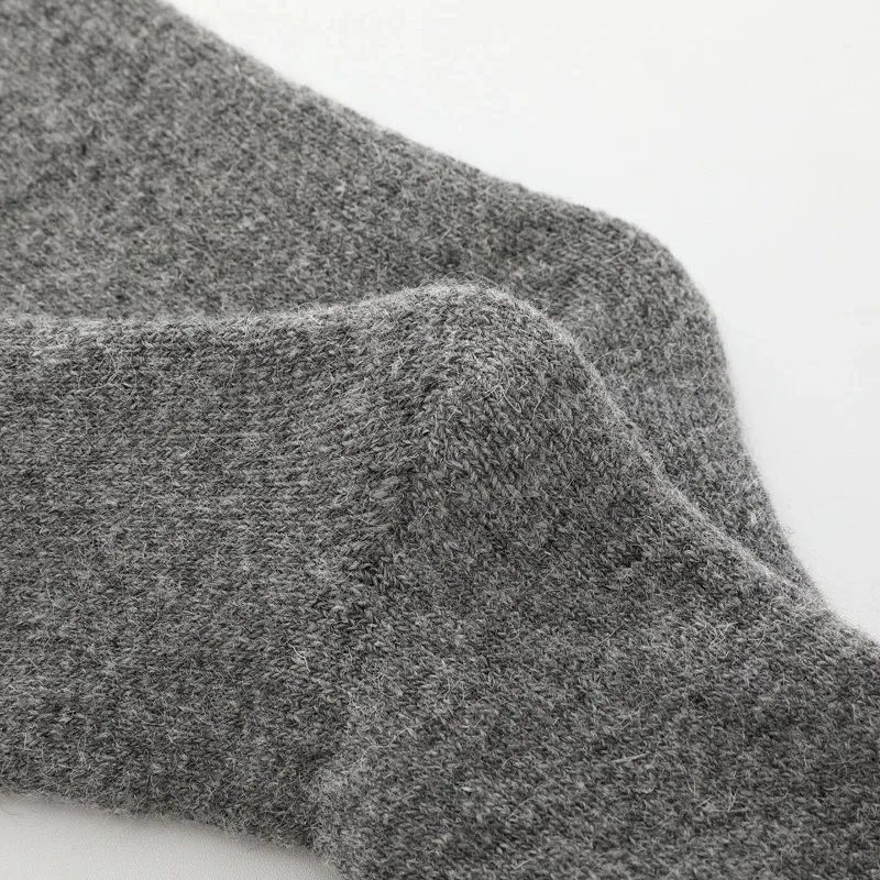 1 Pair Winter Thicken Warm Wool Male Women Socks Men Socks Super Plush Solid Socks Merino Wool Socks Christmas Against Cold Snow