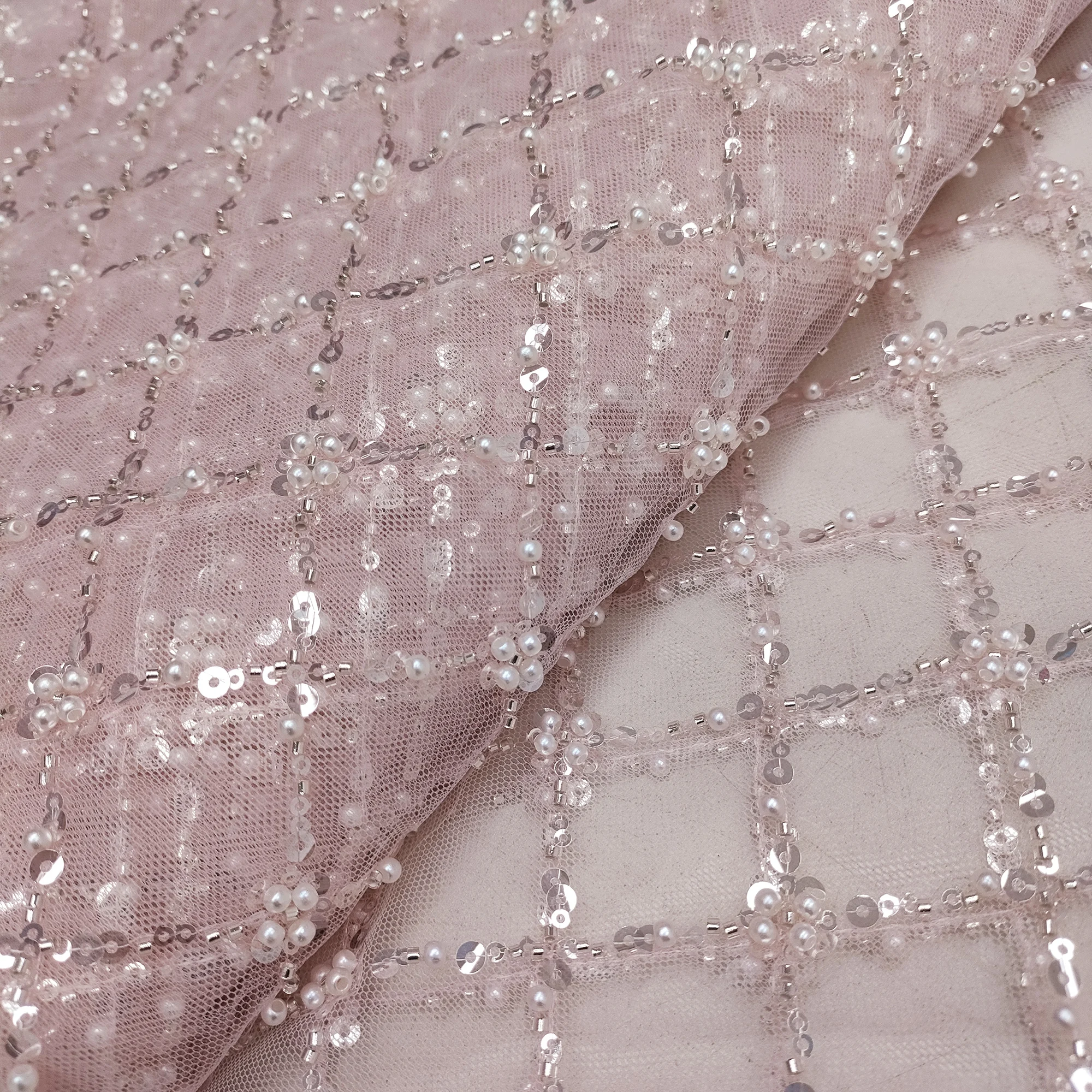 Costura de tule africano frisado tecido de renda lantejoulas em forma de design para vestido de casamento feminino tecido de renda para vestido