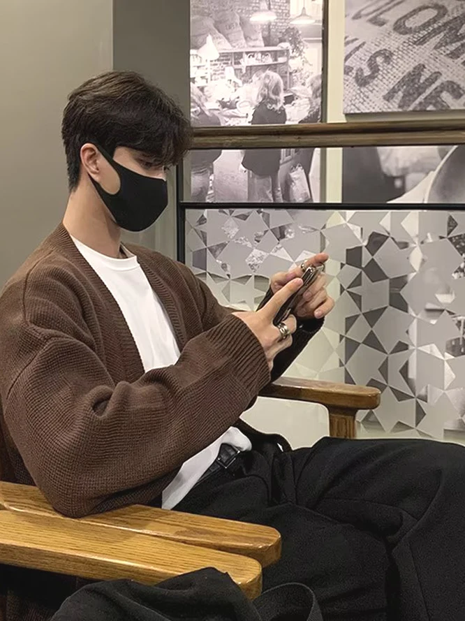 

Loose Long Sve V-Ne Knitted Sweater Men's American Sle Casual Woolen Jaet Coat Button up Soft Breathable Pure Color