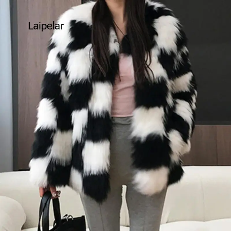 Jacket Women Winter Fur Coat Hanbok Women\'s Black and White Checkerboard Contrast Color Coat Women\'s Fur Coat