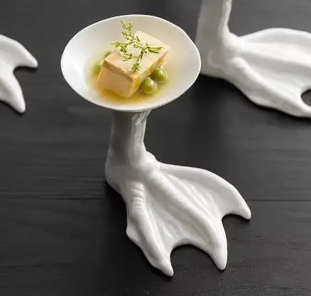Creative High Foot Ceramic Goose Feet Dim Sum Plate Restaurant Dessert Plate Sushi Plate Molecular Cuisine Specialty Tableware