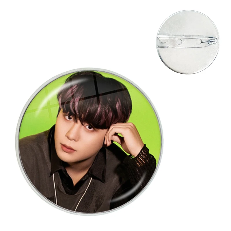 KPOP ATEEZ THE WORLD EP.2 OUTLAW HONGJOONG JONGHO spille a cupola in vetro camicia borsa con risvolto vestiti cappello distintivo spille da cartone