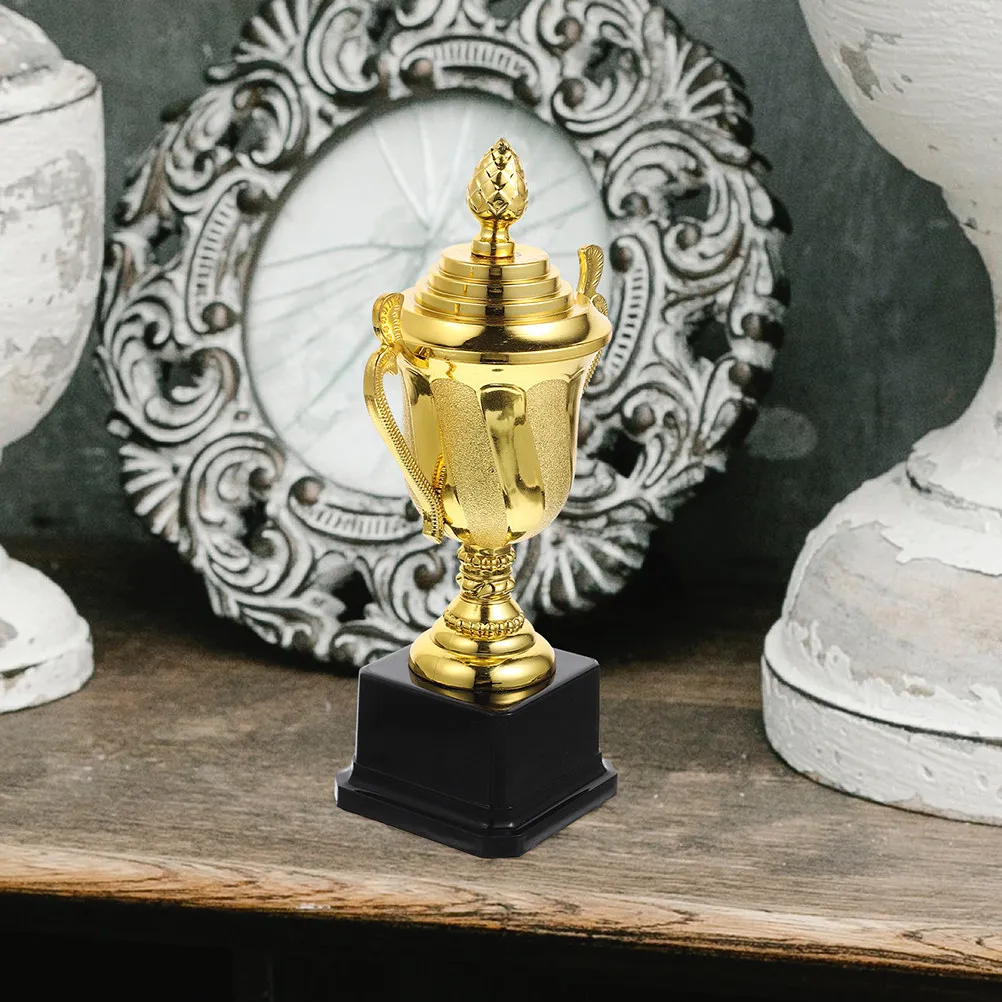 

2 шт. золотых пластиковых наградных кубка для победителей соревнований, для подростков, для спортивных игр, маленький трофей, изящная награда за достижения