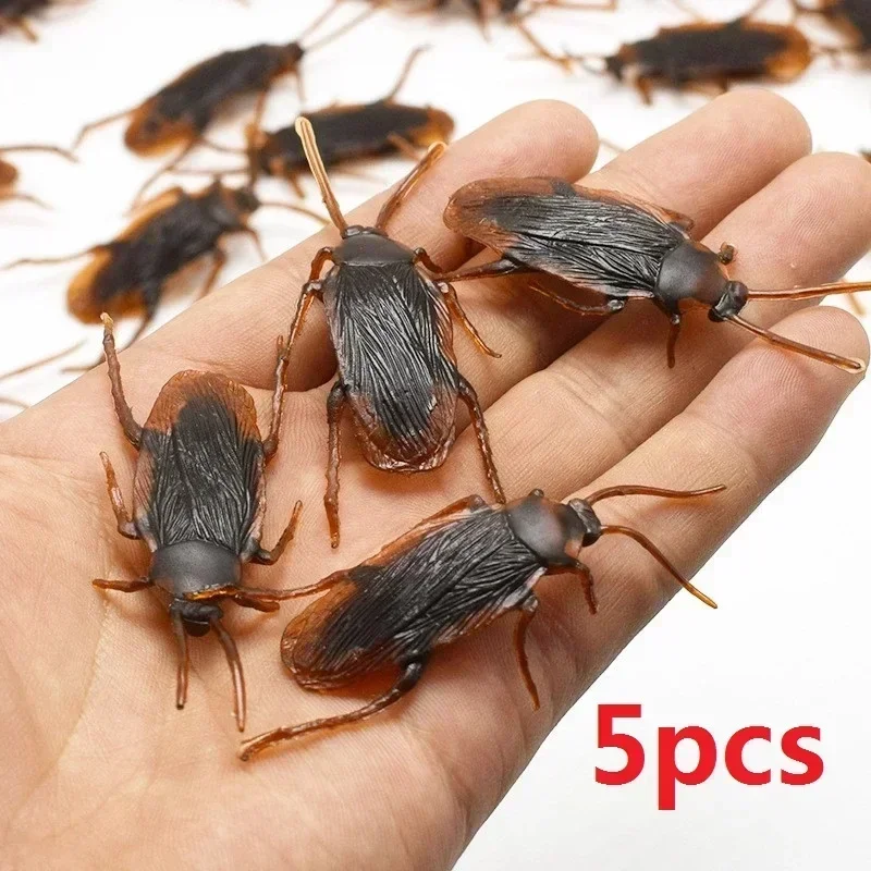 5-50Pcs Plastic Cockroaches Joke Decoration Props Rubber Toy Gags Practical Jokes Toys Plastic Bugs Cockroach Halloween Gadget