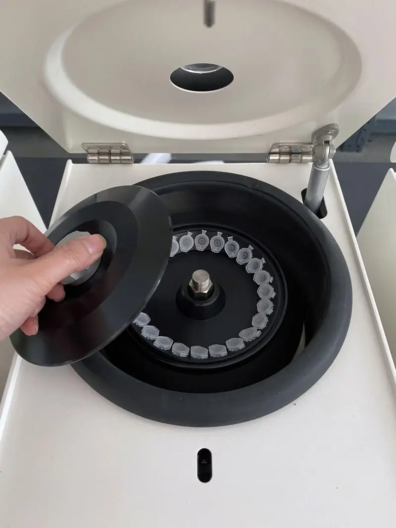 Micro Table-top High-speed Refrigerated Centrifuge Refrigerated Lab