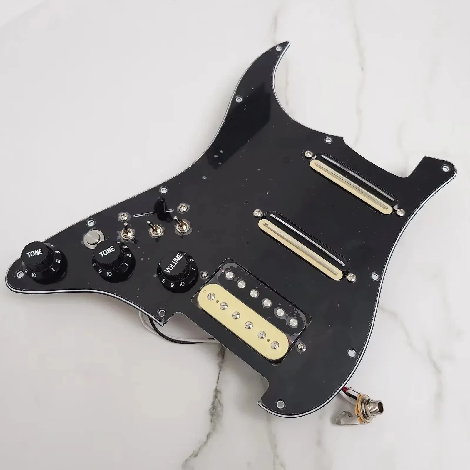 Left Handed SSH Prewired Loaded Guitar Pickguard Alnico 5 Humbucker Pickups Coil Split Mute Switch for ST Style Electric Guitar