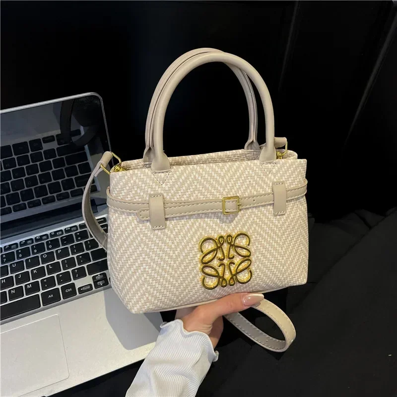 

Sophisticated Diaper Bag Women's Leather Crossbody Bag Luxury Vintage Tote Minimalist Designer Large Capacity Elegant