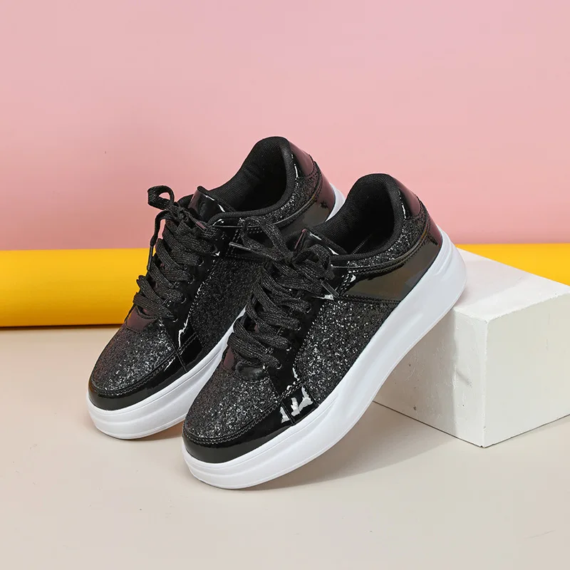 Damesschoenen Lente 2024 Nieuwe mode gevulkaniseerde sneakers voor dames Casual schoenen Outdoor wandelschoenen Maat 36-45 Goud Zilver