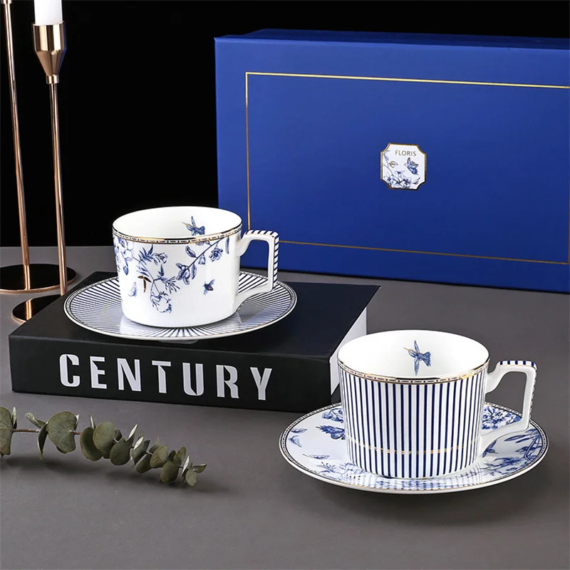 Europäisches Luxus-Knochenporzellan-Kaffeeset mit Tasse und Untertasse, Haushalts-Nachmittagstee-Set, Keramik-Geschenkbecher, Teller für westliche Küche