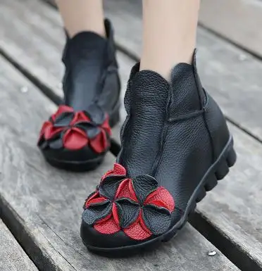 Leather boots pure manual comfortable shoes, soft bottom ethnic women casual shoes with flat fashionable flower wind short boots