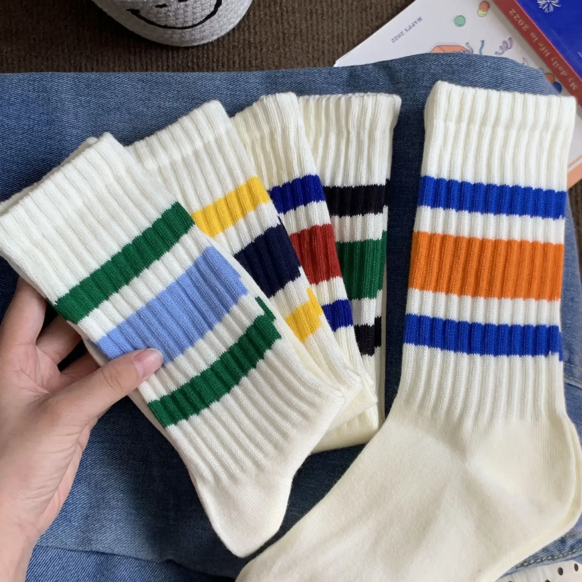 

Men's Striped Basketball Medium Tube Socks Vintage Unisex female Couple Cottons Japanese Thick Towel Bottom male Sports Socks