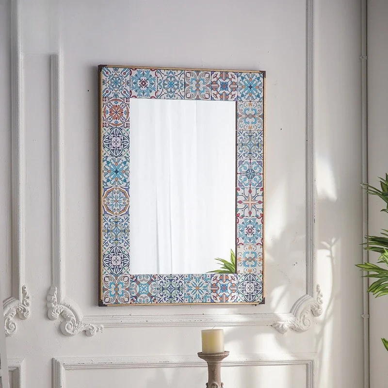 Embossed painted mirror B & B creative bathroom French retro wall-mounted dressing palace style square mirror