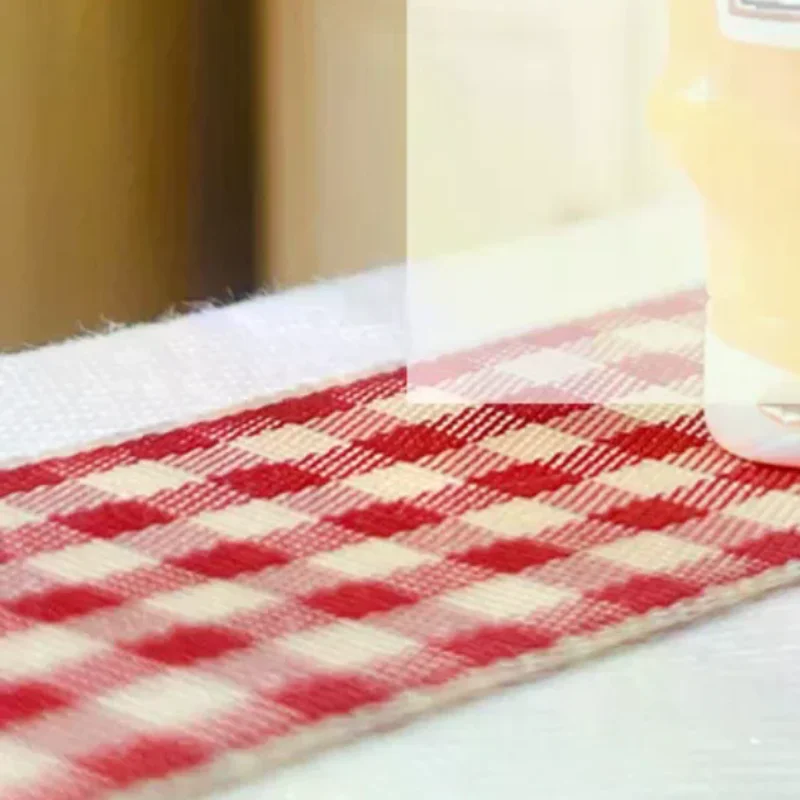 

Набор из 4 миниатюрных баночек с клубничным джемом для кукольного домика, кухонные аксессуары для декора кукольного домика, детские игрушки, подарок