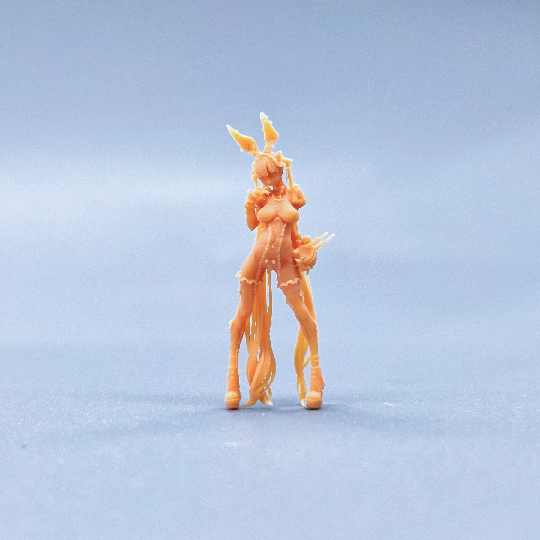 

1/64 1/43 фигурки, масштабная модель, полимерные миниатюры Alice Nighthawk, нецветные миниатюры, диорама, ручная роспись S402