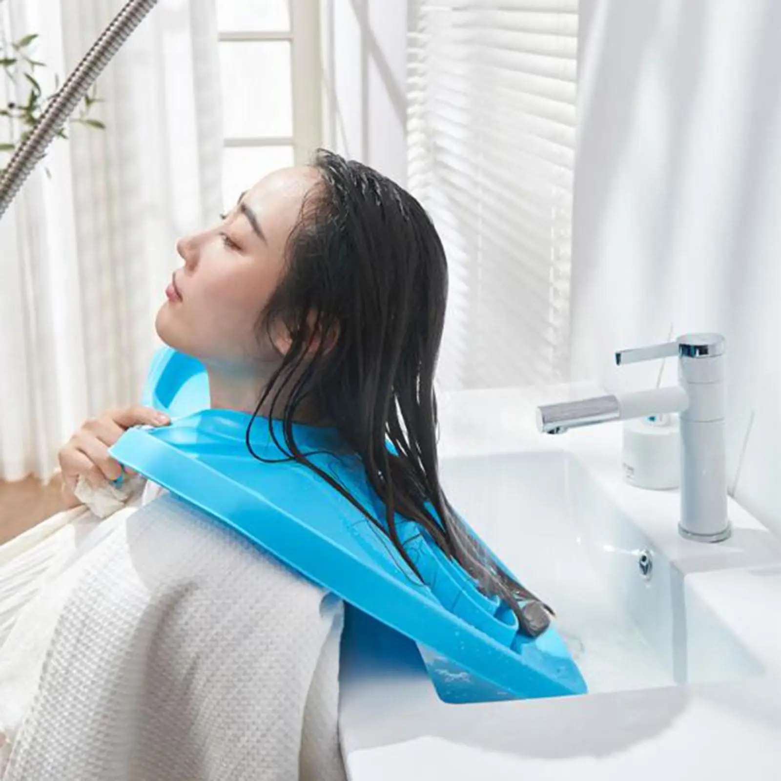 

Hair Washing Basin Tray, Foldable Portable Backwash Tray Adjustable Comfortable Washing Pillow for Disabled