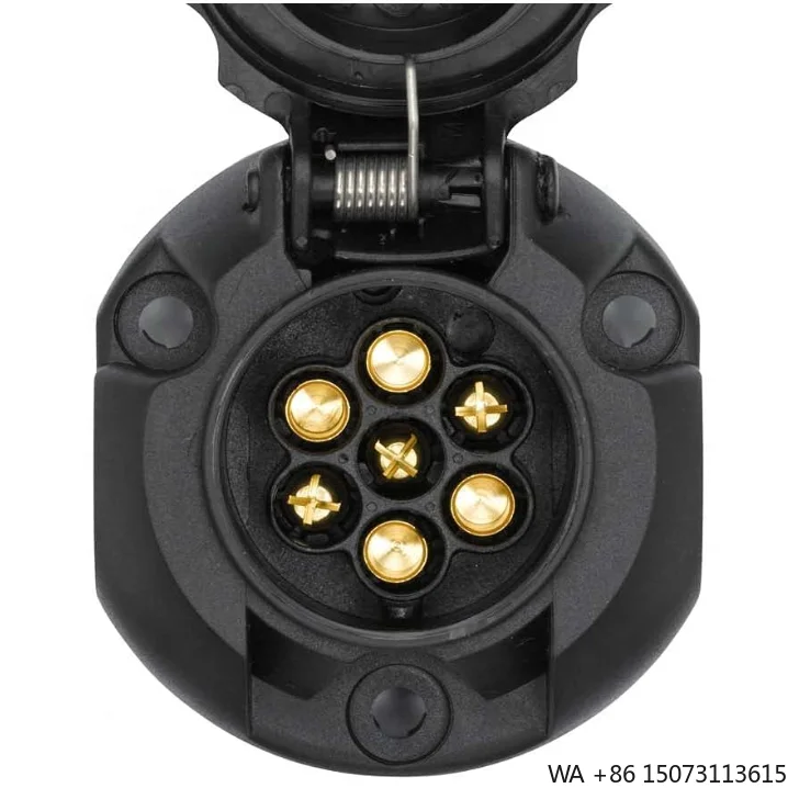 Waterproof 7-Pin Trailer Socket with Anti-Fog Function Universal 12V 7-Way Towing Connector for Truck
