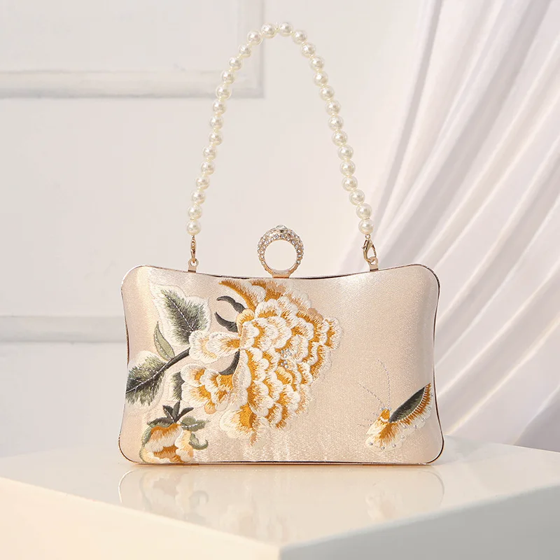 Banquet Bag New Retro Cheongsam Bag Celebrity Handbag Silk Embroidered Clutch Bag Women's Banquet Handbag Artistic Chinese Style