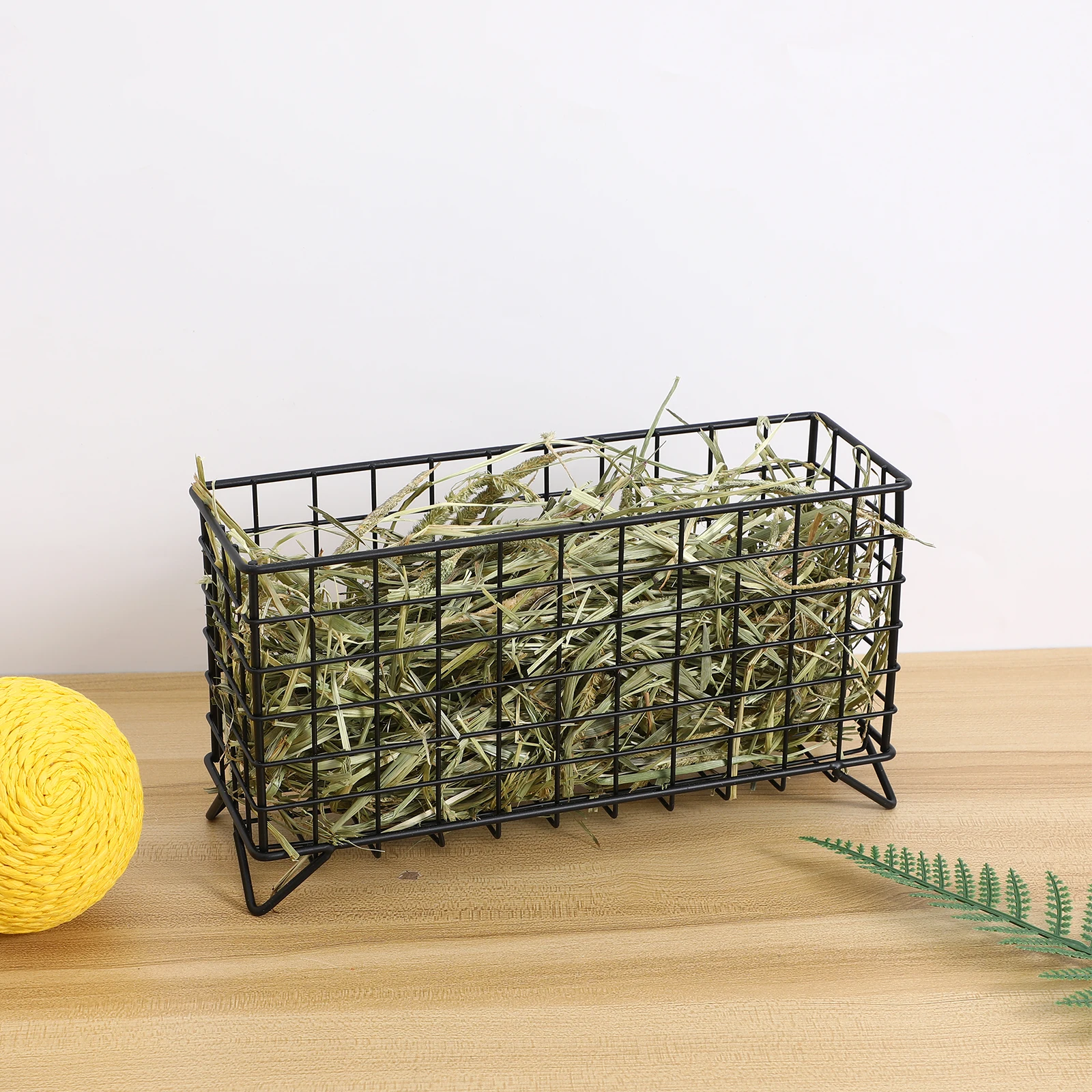 

Rabbit Hay Feeder Metal Iron Cage Large Capacity Durable Smooth Surface Bunny Feeder For Rabbits Guinea Pigs Pet Supplies