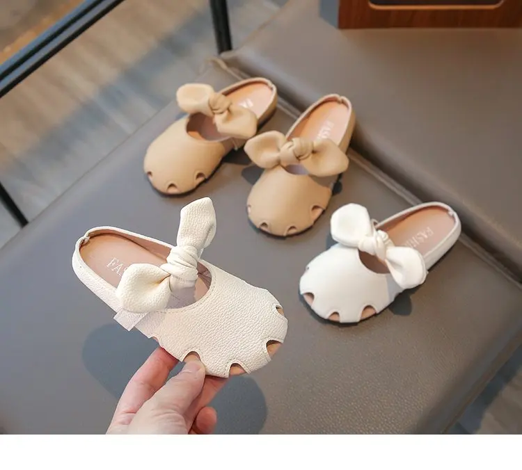 

Children Toes Capped Slippers Girls Hollow Princess Slippers with Bow-knot Fashion Kids Half Sandals Flats Simple Breatheable