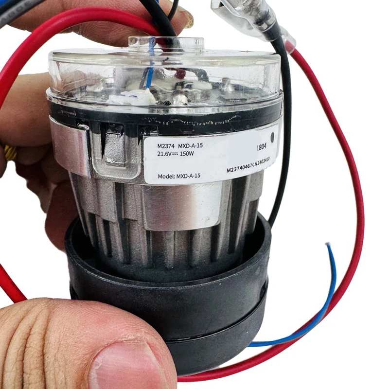 

Главный двигатель в сборе для робота-подметальной машины M10-A23R