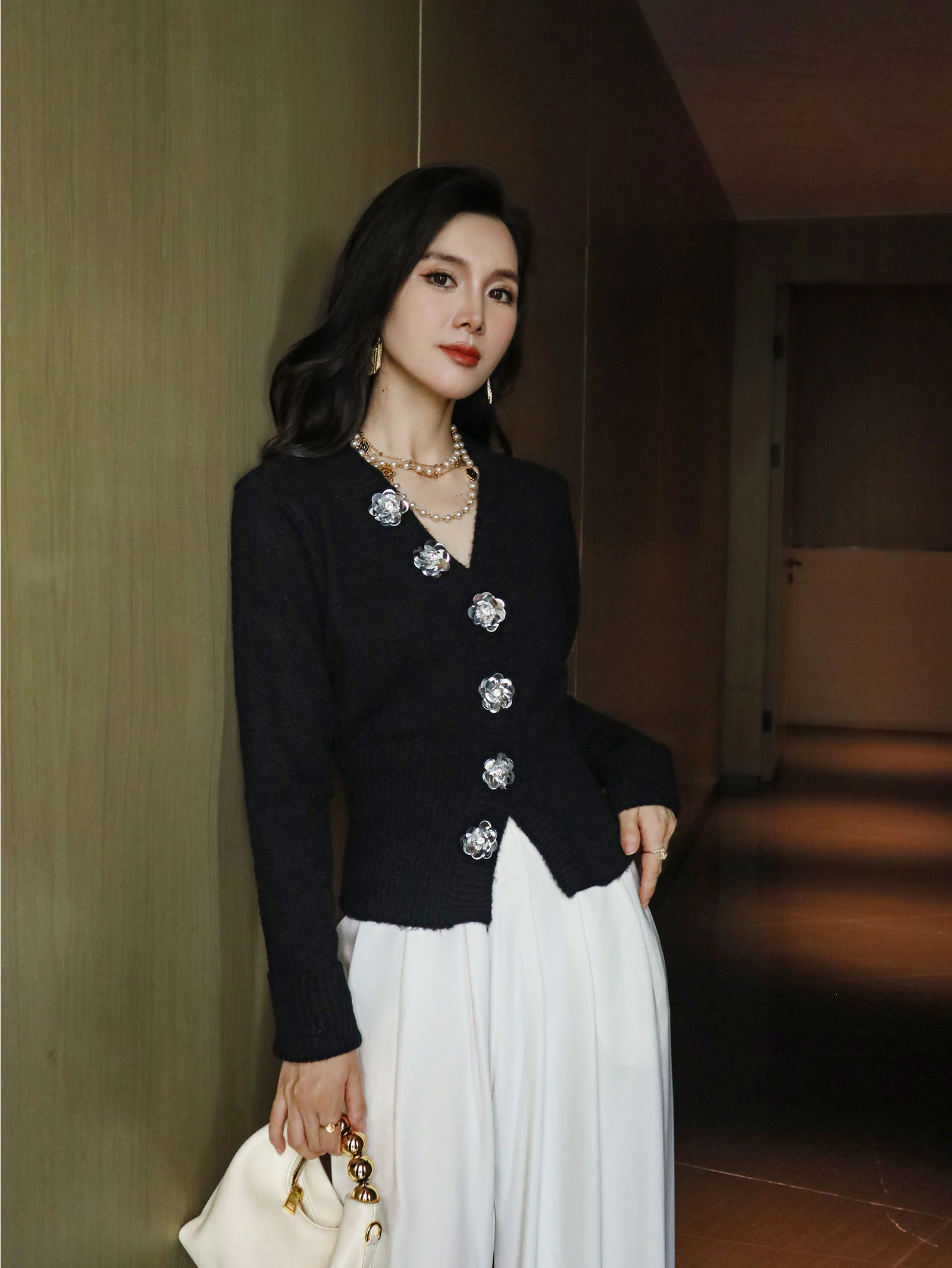 

Bla Knitted Open Cardigan V-Ne Waist-Cinched Heavy Embroidery Silver Flower Bule Early Autumn Faionable Ver...