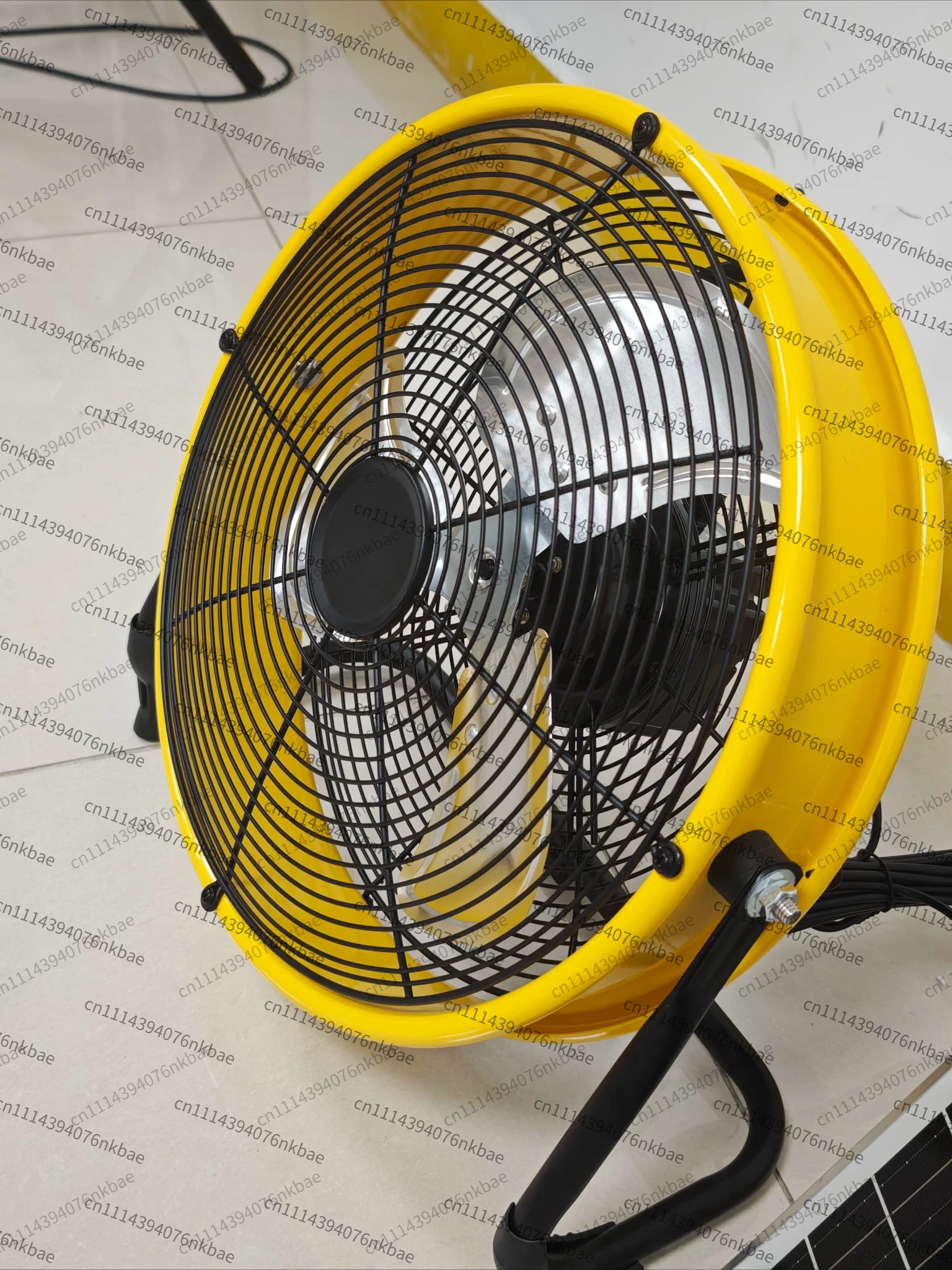 12/16-inch portable industrial construction fan,compatible DeWalt batteries,suitable for use in garages,camping and emergencies