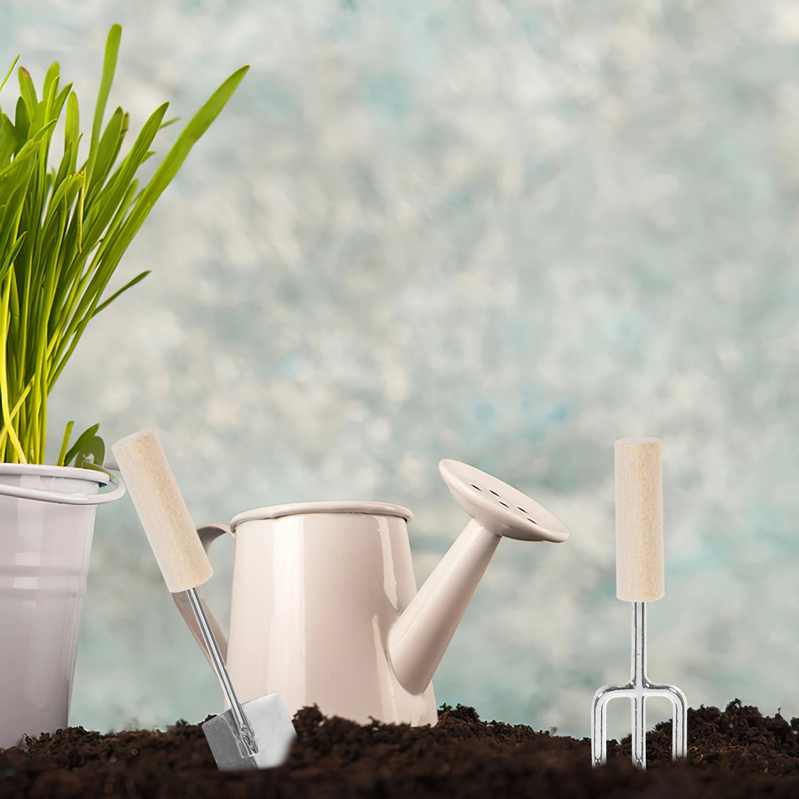 

4Pcs Mini House Gardening Tools Set Zinc Alloy Wood Mini Garden Accessories for Dollhouse Tiny House Garden Scenes Decor