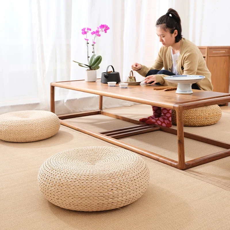 Japanese Style Thicken Tatami Futon  Natural Straw Round Yoga Cushion for Meditation Kowtow and Home Decor in Living Spaces