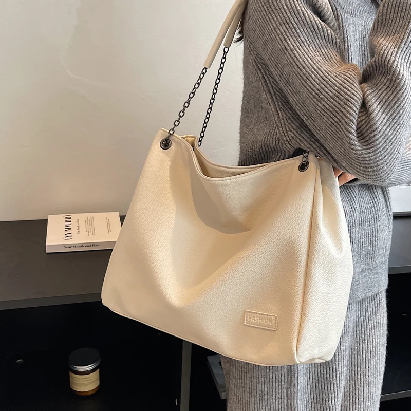 

Large Capaci Commuter Women's Tote Bag Faionable Fall Winter Chain Crossbody Bag Sli And Ele Handbag