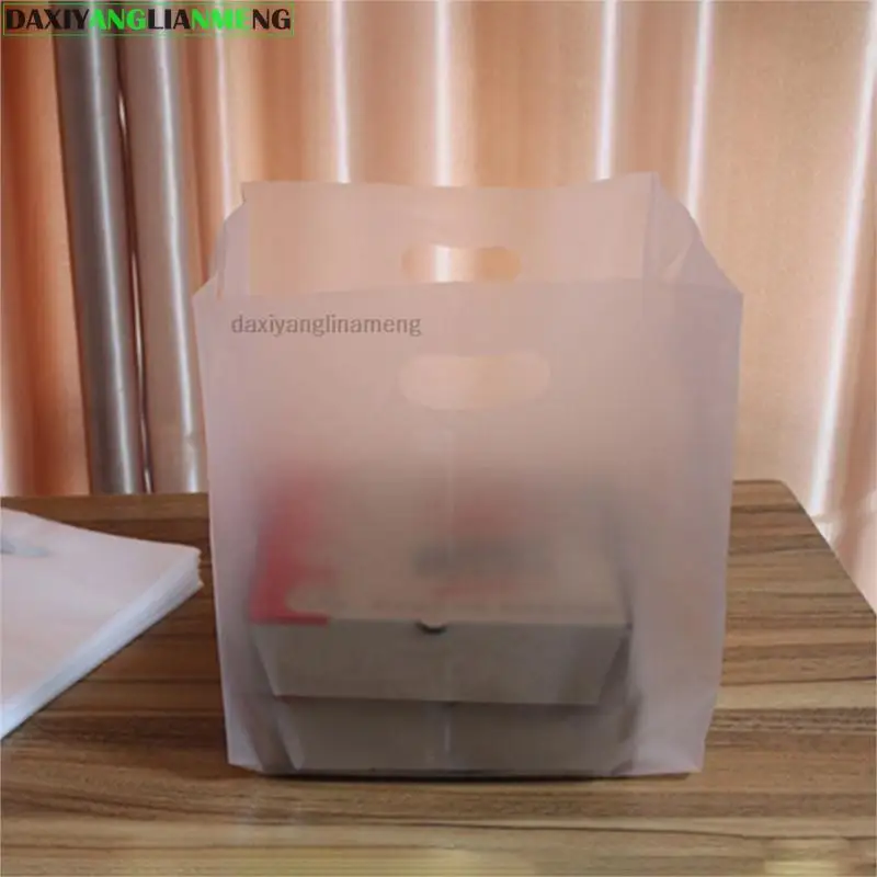 50pcs/lot 6 8 10 12inch Frosted HDPE Pizza Packing Bags Gift Cake Take Out Cookie Biscuits Box Takeout Hand Loop Tote Bag