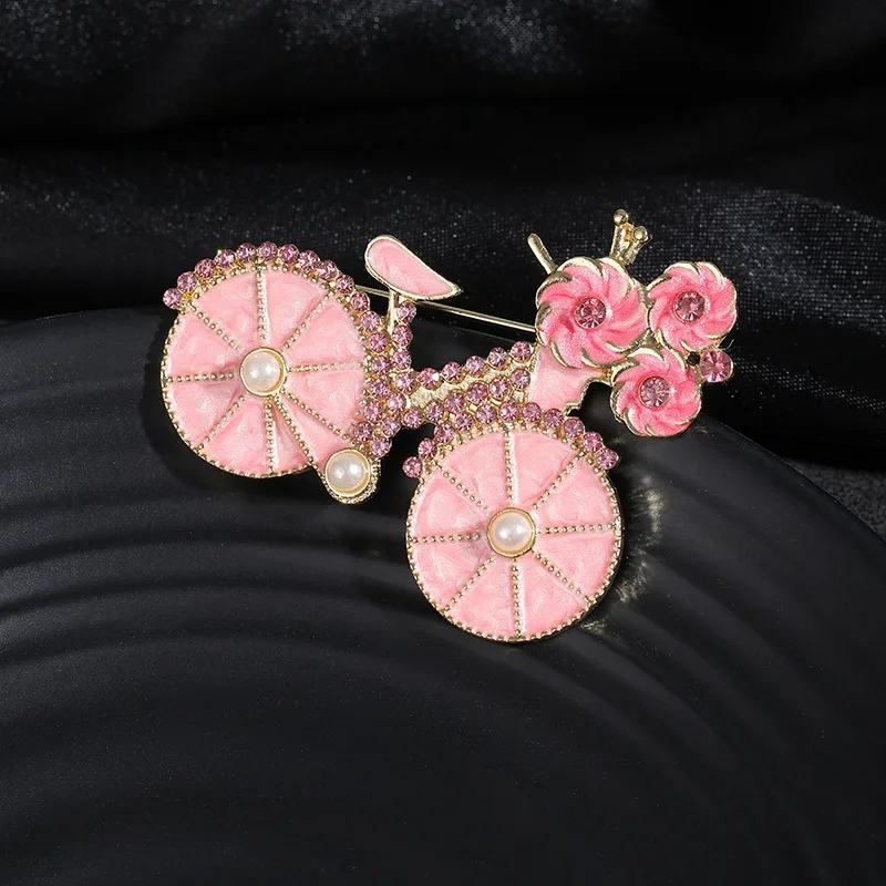 Broches de bicicleta com flor rosa fofa de desenho animado para mulheres meninas temperamento requintado moda alfinetes acessórios de roupas presentes