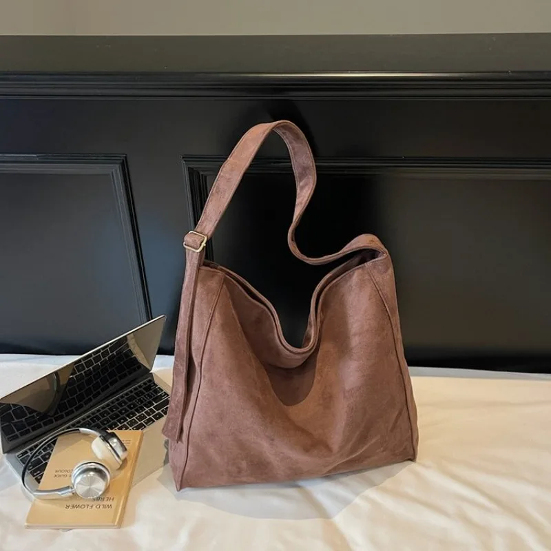 

Unique Vintage Diaper Bags For Women Minimalist Leather Crossbody Bag Designer Shoulder Bag Elegant Large Capacity Tote