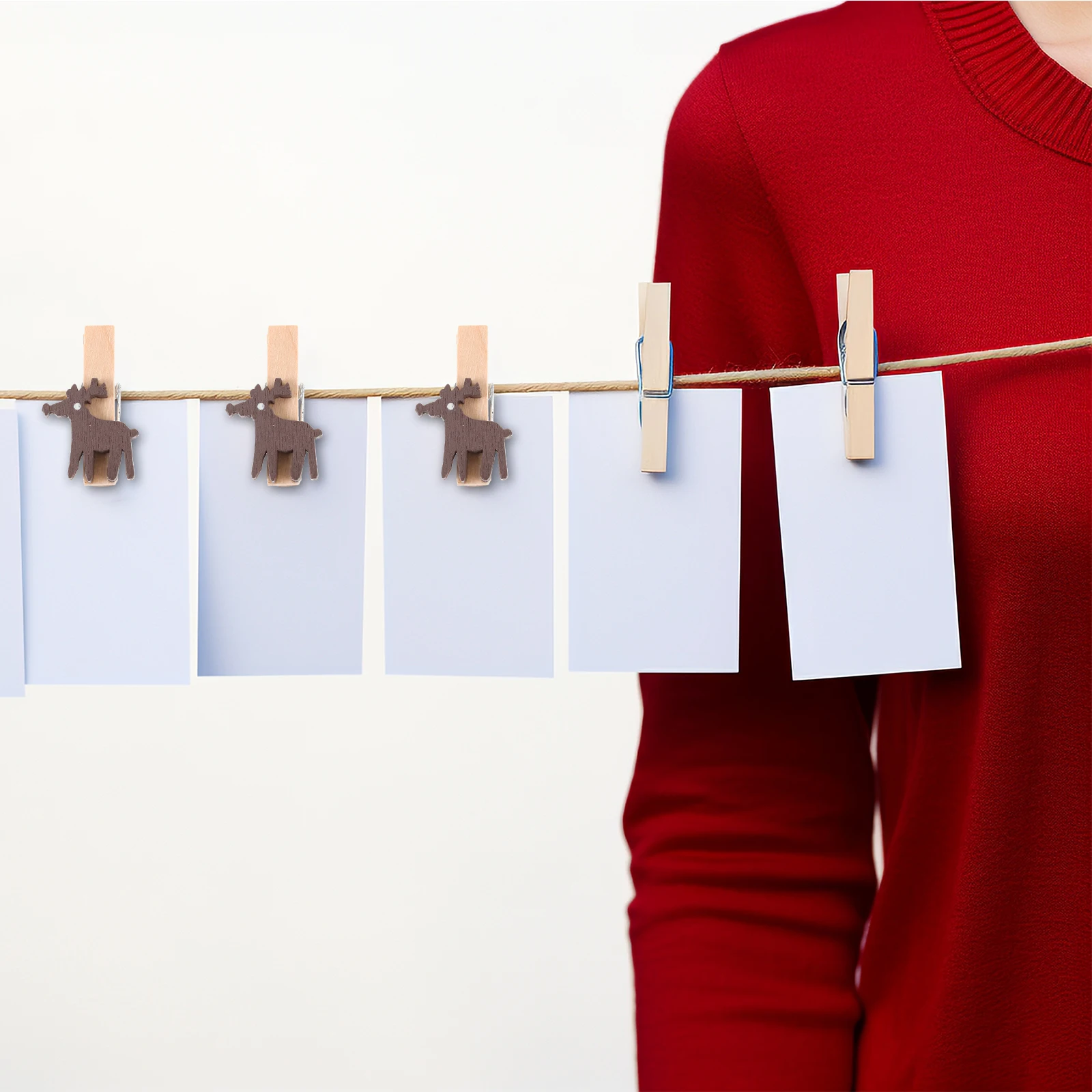 

125pcs Christmas Wood Clips Mini Wooden Pegs For Photos Notes Cards Decorative Xmas Clothespins Holiday Display Clamps