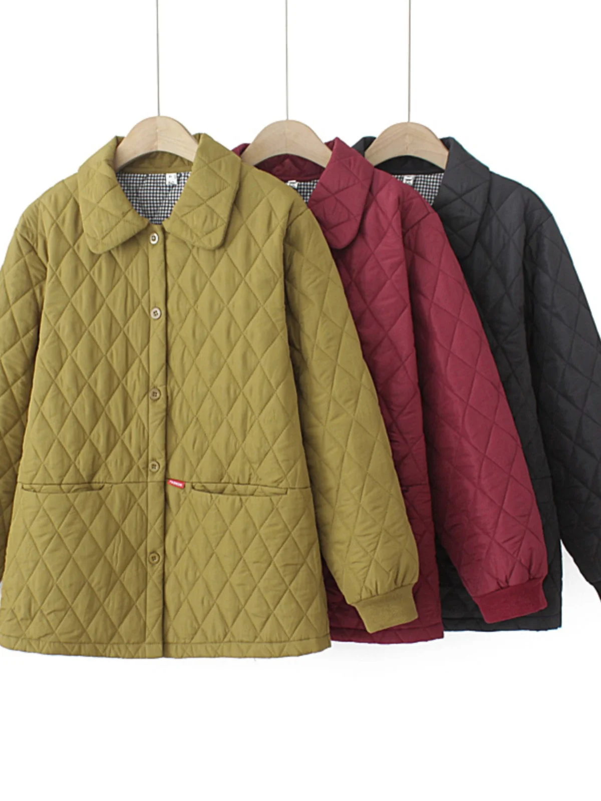

Warm Cotton Jacket Korean Style Diamond Patterned Coat for Middle-Aged And Elderly Women with Stand Collar And Long Sleeves