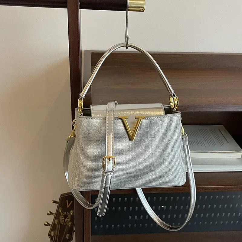 

2025 New! Women's European American Style Underarm Bag - Exquisite Large-Capacity High-Texture Shoulder Crossbody